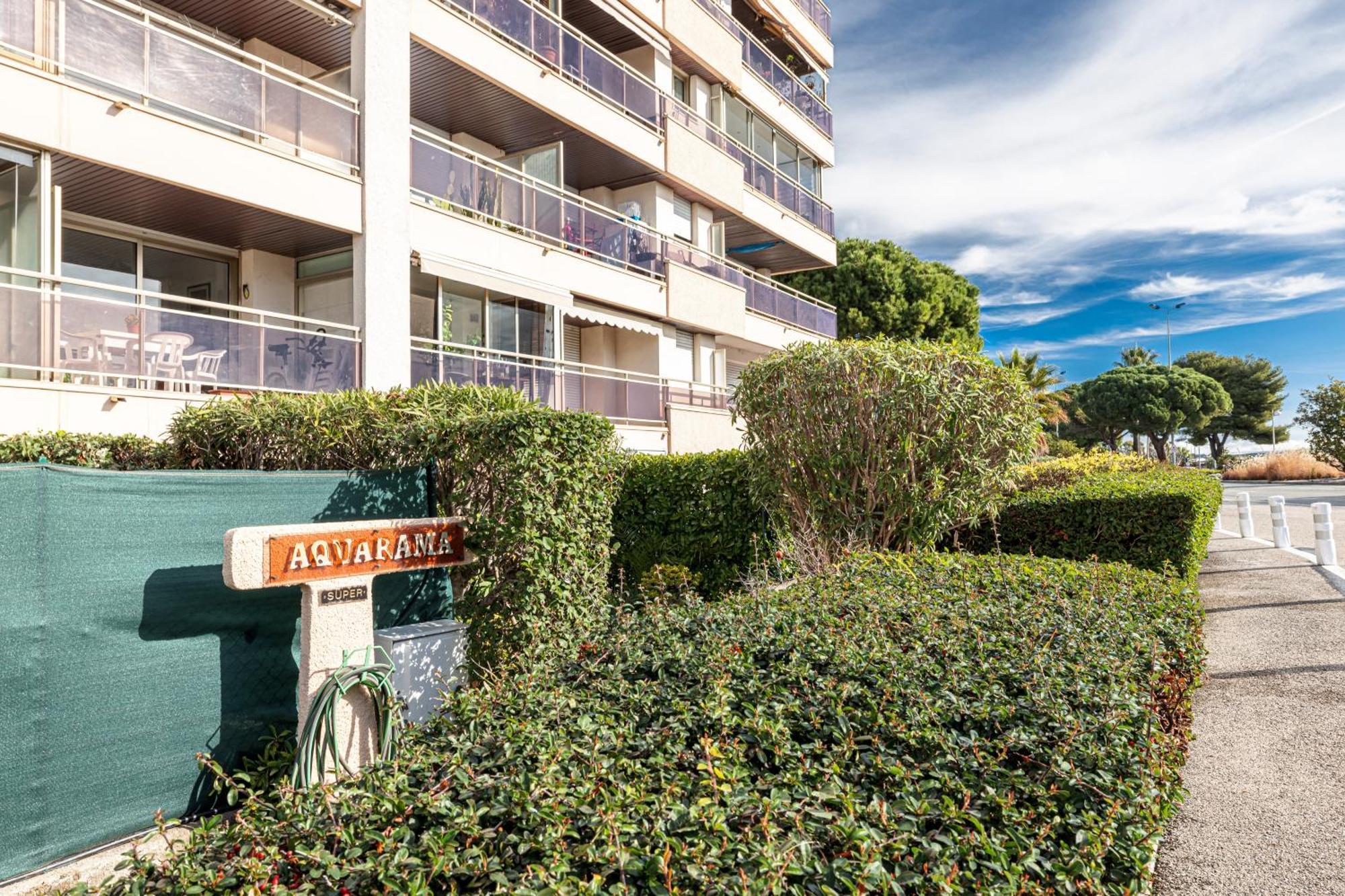 Apartmán Le Globe Trotteur Saint-Laurent-du-Var Exteriér fotografie